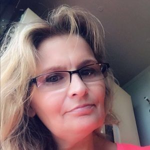 Meet your Posher, Rhonda